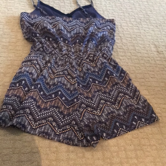 Cute romper with over skirt. - Picture 5 of 15